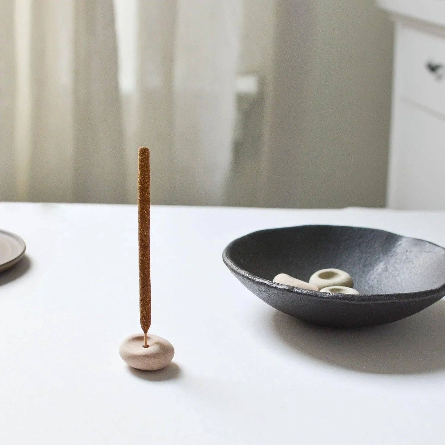 Quiet Pebble — Mini Incense Holder